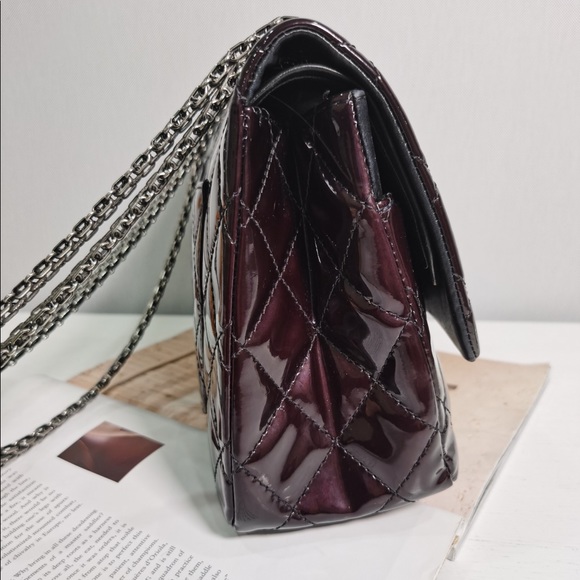 CHANEL Patent Quilted 2.55 Reissue 227 Flap - Picture 6 of 12